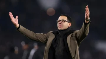 جدل الملكية المتعددة: ليام روسينيور أمام صافرات غضب تشيلسي